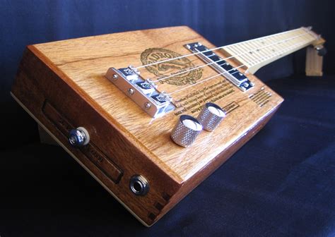 cigar box guitarist